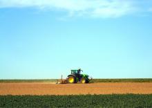Ogłoszenie o przetargu na dzierżawę gruntów rolnych i do złożenia oferty